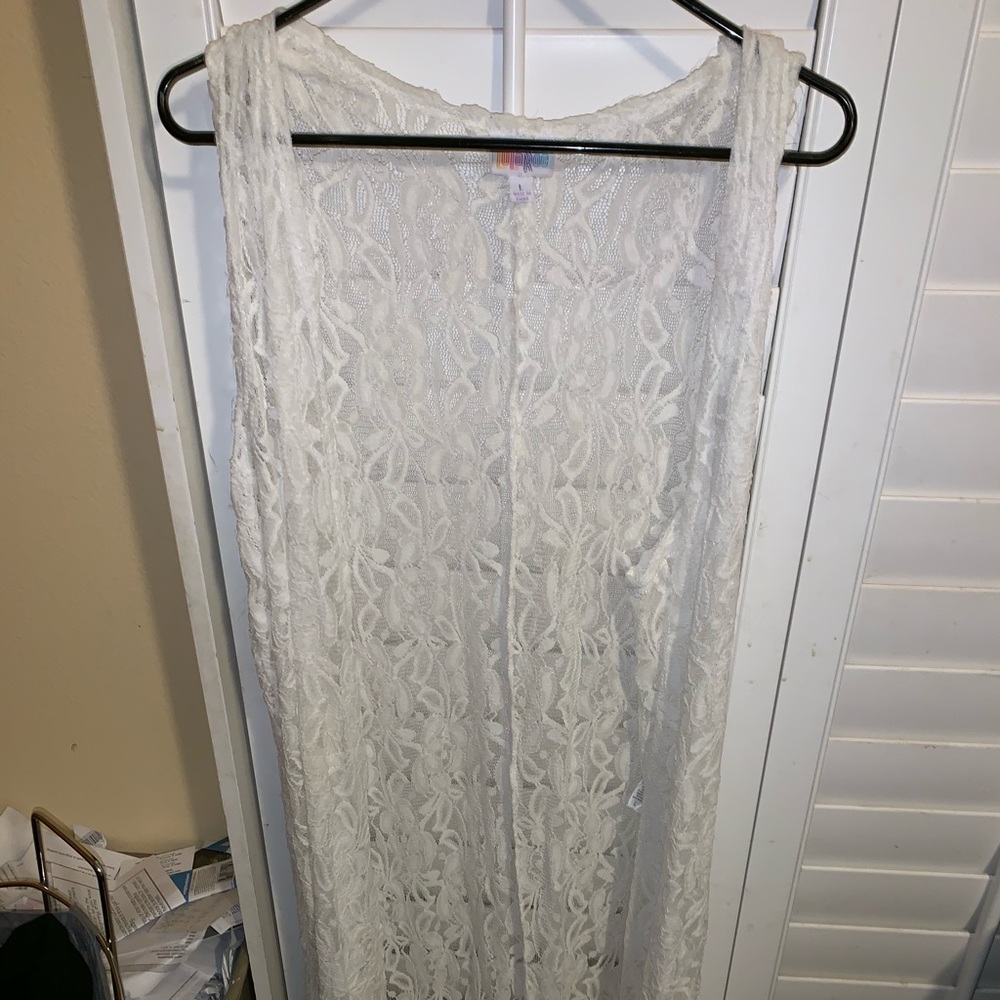 LuLaRoe Joy. White lace.